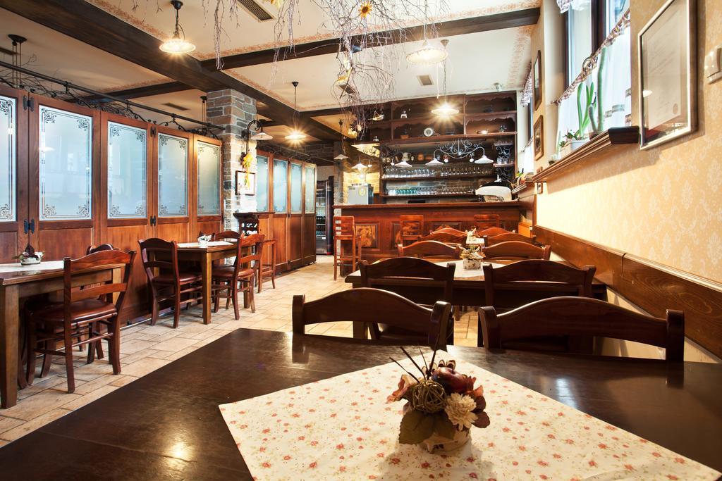 Hotel Samarin Crnomelj Экстерьер фото